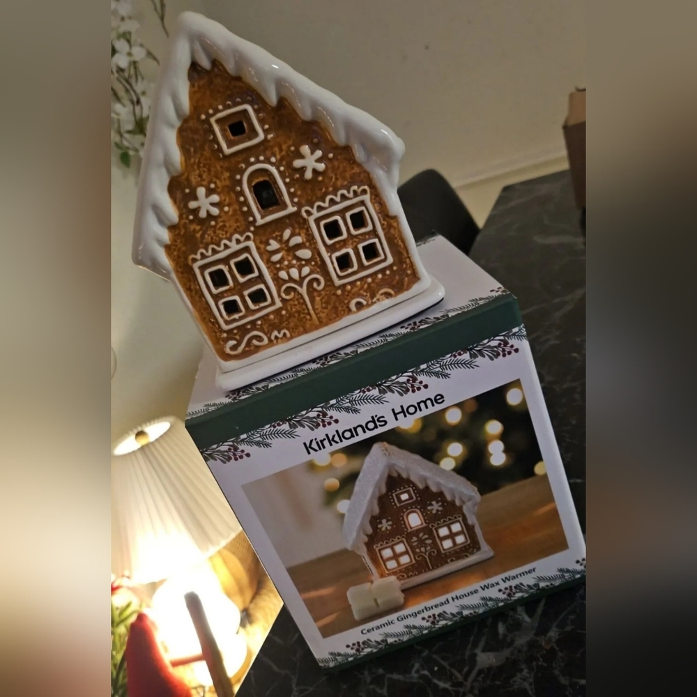 Gingerbread House Wax Warmer